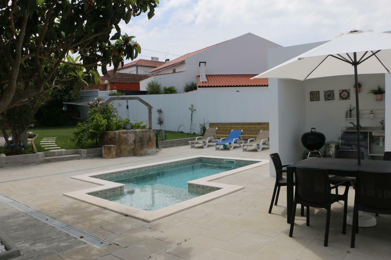 Casinha Verde Nadadouro Exterior foto