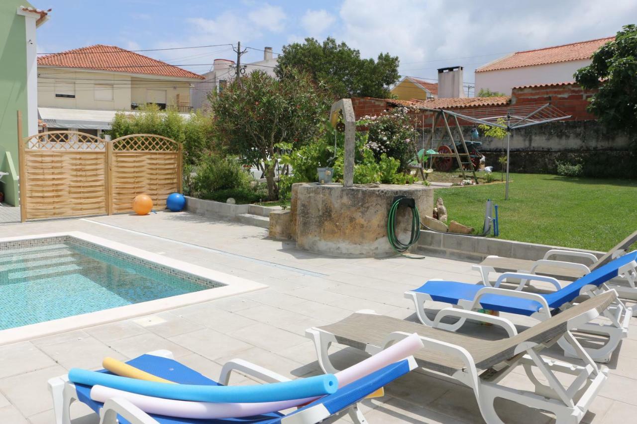 Casinha Verde Nadadouro Exterior foto